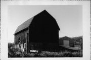 9423 JANCING AVE, a Astylistic Utilitarian Building barn, built in Leon, Wisconsin in 1900.
