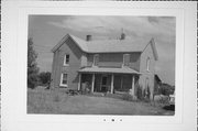 COUNTY E, EAST SIDE, .2 MILE NORTH OF AUBURN DR, a Gabled Ell house, built in Grant, Wisconsin in .