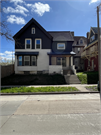 910 N 25TH ST, a Gabled Ell house, built in Milwaukee, Wisconsin in 1905.