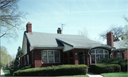 5044 W WASHINGTON BLVD, a Bungalow house, built in Milwaukee, Wisconsin in 1921.