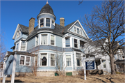 743 N 25TH ST, a Queen Anne duplex/two-flat, built in Milwaukee, Wisconsin in 1887.