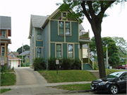 2808 W WELLS ST 2808 W WELLS ST, a Queen Anne house, built in Milwaukee, Wisconsin in .