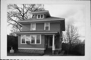 516 S COURT ST 516 S COURT ST, a American Foursquare house, built in Sparta, Wisconsin in .