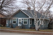 1307 West Ave S, a Bungalow house, built in La Crosse, Wisconsin in 1920.