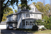 7318 University Ave 7318 University Ave, a American Foursquare house, built in Middleton, Wisconsin in 1906.