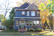 7315 Elmwood Ave, a Queen Anne house, built in Middleton, Wisconsin in 1910.