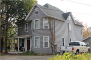 7021 Hubbard Ave, a Queen Anne house, built in Middleton, Wisconsin in 1903.