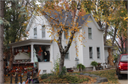 7128 Hubbard Ave 7128 Hubbard Ave, a Queen Anne house, built in Middleton, Wisconsin in 1892.