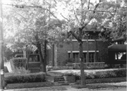 Isermann, Frank and Jane, House, a Building.