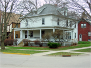902 GARFIELD ST 902 GARFIELD ST, a American Foursquare house, built in Madison, Wisconsin in 1901.