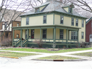 902 GARFIELD ST 902 GARFIELD ST, a American Foursquare house, built in Madison, Wisconsin in 1901.