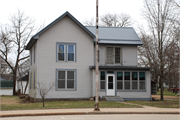 322 N WISCONSIN AVE 322 N WISCONSIN AVE, a Gabled Ell house, built in Muscoda, Wisconsin in 1900.