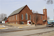 401 S MAIN ST, a Gabled Ell house of worship, built in Cuba City, Wisconsin in 1884.