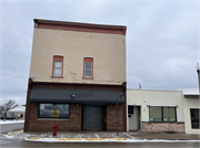 635 S Main St, a Commercial Vernacular lodging-hotel, built in Shawano, Wisconsin in 1905.