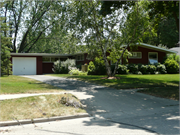 4205 SOMERSET LA, a Ranch house, built in Madison, Wisconsin in 1954.
