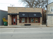 2352 S KINNICKINNIC AVE 2352 S KINNICKINNIC AVE, a Commercial Vernacular small office building, built in Milwaukee, Wisconsin in 1910.