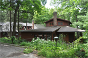 5805 WINNEQUAH RD, a Craftsman house, built in Monona, Wisconsin in 1911.