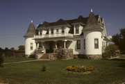 3120 N CASALOMA DR, a Queen Anne house, built in Grand Chute, Wisconsin in 1904.