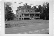 N2293 MUNICIPAL DR, a American Foursquare house, built in Greenville, Wisconsin in 1910.