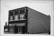 322-322 1/2 N APPLETON ST, a Commercial Vernacular retail building, built in Appleton, Wisconsin in 1924.