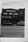 819 W COLLEGE AVE, a Commercial Vernacular small retail building, built in Appleton, Wisconsin in 1924.
