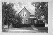 844 E ELDORADO ST, a Gabled Ell house, built in Appleton, Wisconsin in 1890.