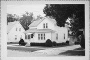 839 E FRANKLIN ST, a Gabled Ell house, built in Appleton, Wisconsin in 1900.