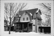 108 N GREEN BAY RD, a Shingle Style house, built in Appleton, Wisconsin in 1907.