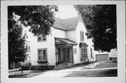 831 E JOHN ST, a Gabled Ell house, built in Appleton, Wisconsin in 1895.