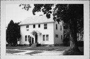 521 N MEADE ST, a Colonial Revival/Georgian Revival house, built in Appleton, Wisconsin in 1925.