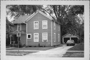 721 E NORTH ST, a Gabled Ell house, built in Appleton, Wisconsin in 1895.