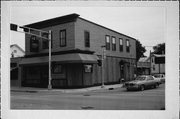 1330 S ONEIDA ST, a Commercial Vernacular small retail building, built in Appleton, Wisconsin in 1885.