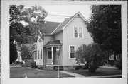845 E PACIFIC ST, a Gabled Ell house, built in Appleton, Wisconsin in 1895.