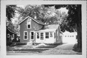 225 N RANKIN ST, a Gabled Ell house, built in Appleton, Wisconsin in 1900.