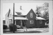 621 N SAMPSON ST, a Gabled Ell house, built in Appleton, Wisconsin in 1890.