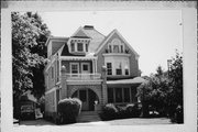 229 N UNION ST, a Queen Anne house, built in Appleton, Wisconsin in 1897.