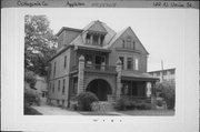 229 N UNION ST, a Queen Anne house, built in Appleton, Wisconsin in 1897.