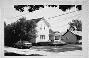 1010 N UNION ST, a Gabled Ell house, built in Appleton, Wisconsin in 1880.