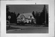 810 (?) W 10TH, a Queen Anne house, built in Kaukauna, Wisconsin in .