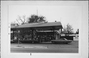 W61 N505 WASHINGTON AVE, a Gabled Ell gas station/service station, built in Cedarburg, Wisconsin in .