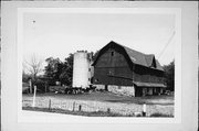 10518 N CEDARBURG RD, a Astylistic Utilitarian Building barn, built in Mequon, Wisconsin in 1890.