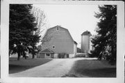 11819 W MEQUON RD / STATE HIGHWAY 167, a Astylistic Utilitarian Building barn, built in Mequon, Wisconsin in 1902.