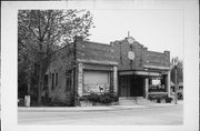 128-130 S MAIN ST, a Twentieth Century Commercial tavern/bar, built in Thiensville, Wisconsin in 1927.