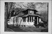 643 LAKE ST 643 LAKE ST, a Bungalow house, built in River Falls, Wisconsin in 1930.