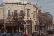 152 E CHESTNUT ST, a Italianate retail building, built in Burlington, Wisconsin in 1889.