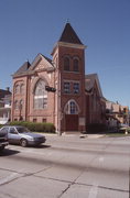 1502 W 6TH ST, a Late Gothic Revival church, built in Racine, Wisconsin in 1904.