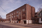 1421-1429 W 6TH ST, a Colonial Revival/Georgian Revival apartment/condominium, built in Racine, Wisconsin in 1928.