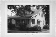 349 CHESTNUT, a Side Gabled house, built in Burlington, Wisconsin in 1925.