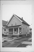1620 AUSTIN AVE, a Front Gabled house, built in Racine, Wisconsin in .
