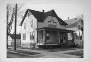 1654 BOYD AVE, a Side Gabled house, built in Racine, Wisconsin in .